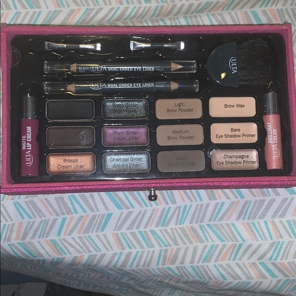💄ULTA EYE KIT WITH EYE BROW, SHADOW AND LINER💄 - Picture 1 of 1